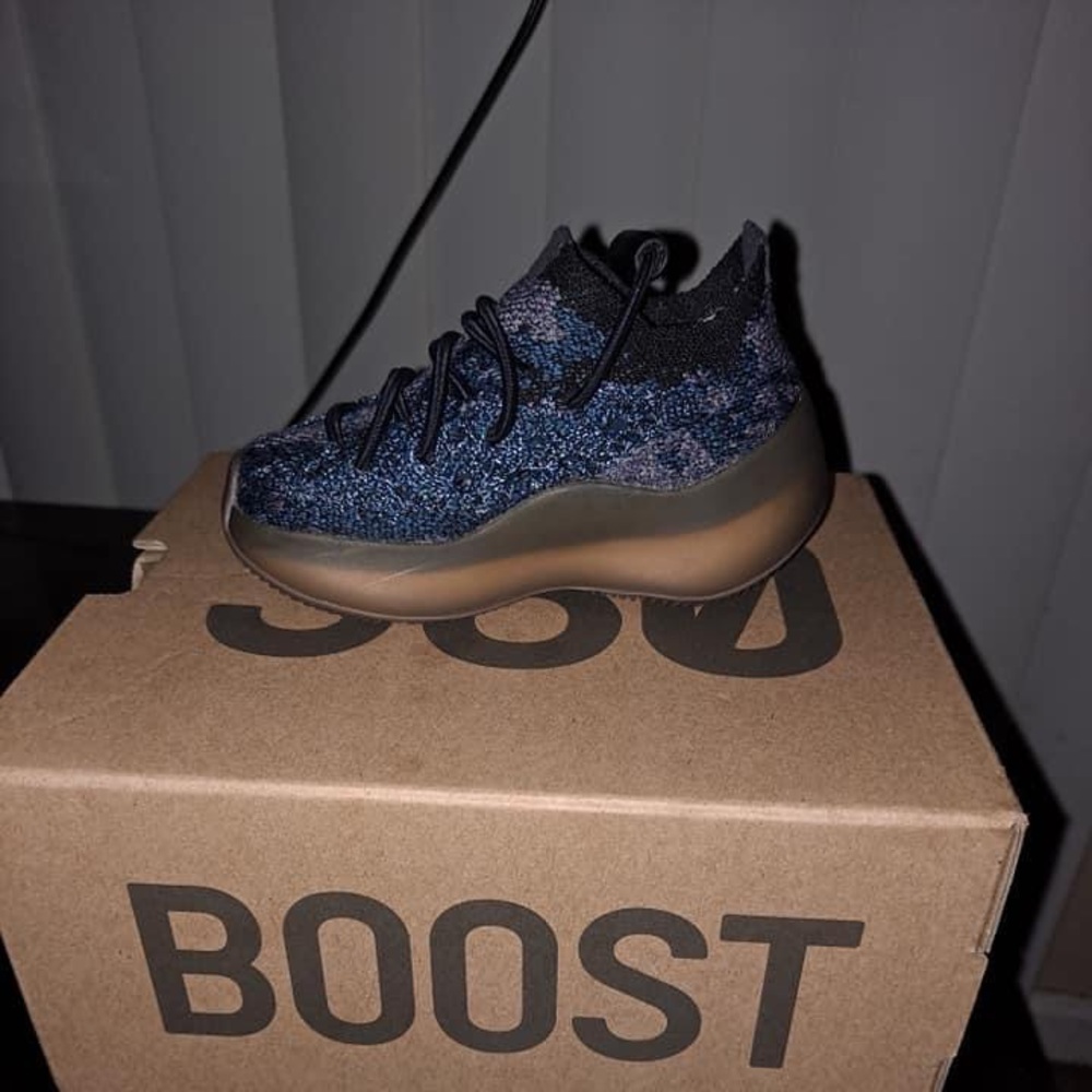 Toddler Yeezy Boost 380